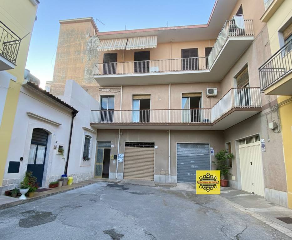 casa indipendente in vendita ad Avola