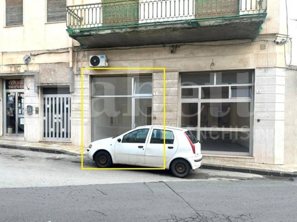 negozio in vendita ad Avola