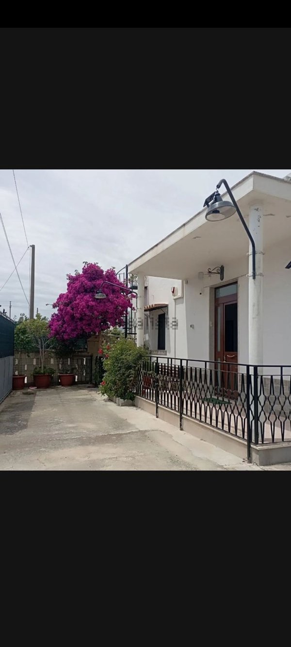 casa indipendente in vendita ad Avola