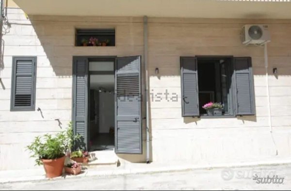 casa indipendente in vendita ad Avola