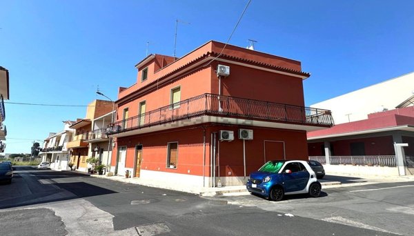 casa indipendente in vendita ad Avola