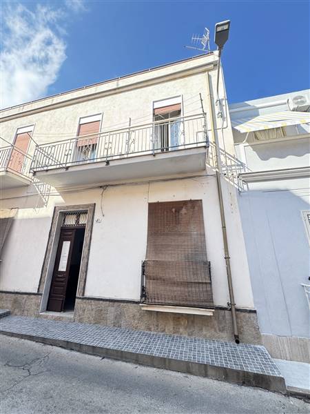 casa indipendente in vendita ad Avola