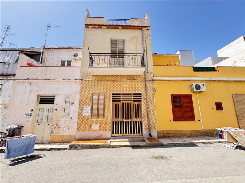 casa indipendente in vendita ad Avola