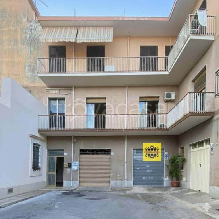 casa indipendente in vendita ad Avola