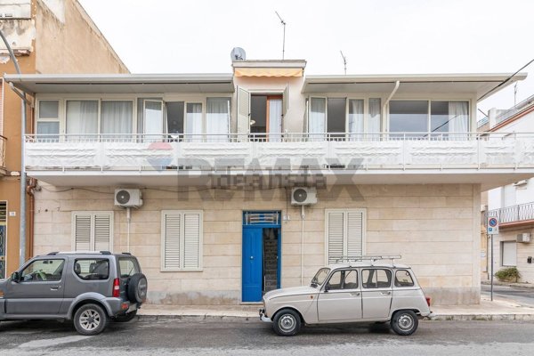 appartamento in vendita ad Avola