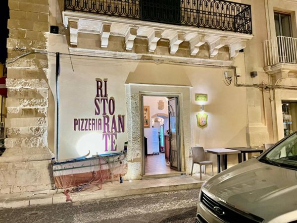 negozio in vendita ad Avola