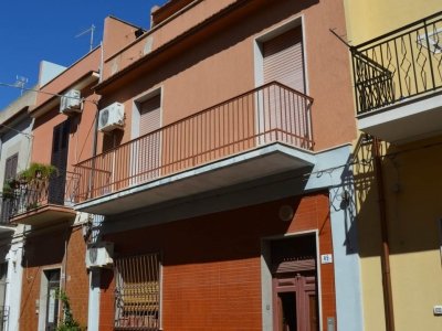 casa indipendente in vendita ad Avola