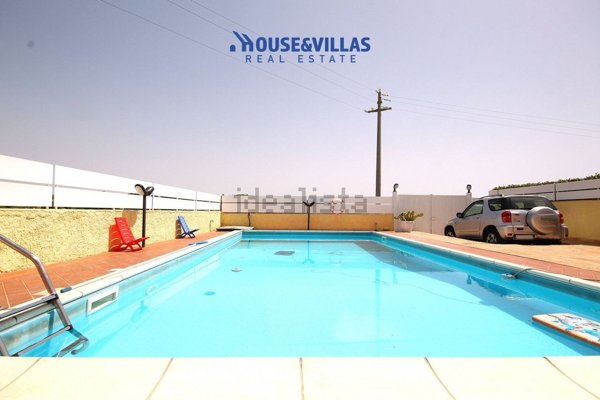 casa indipendente in vendita ad Avola in zona Montagna