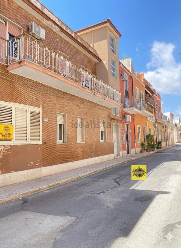 casa indipendente in vendita ad Avola