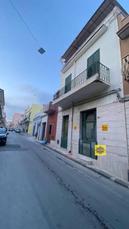 casa indipendente in vendita ad Avola
