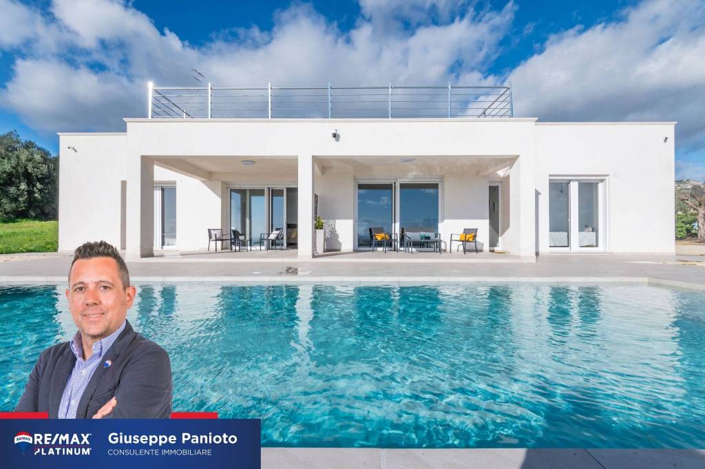 casa indipendente in vendita ad Avola