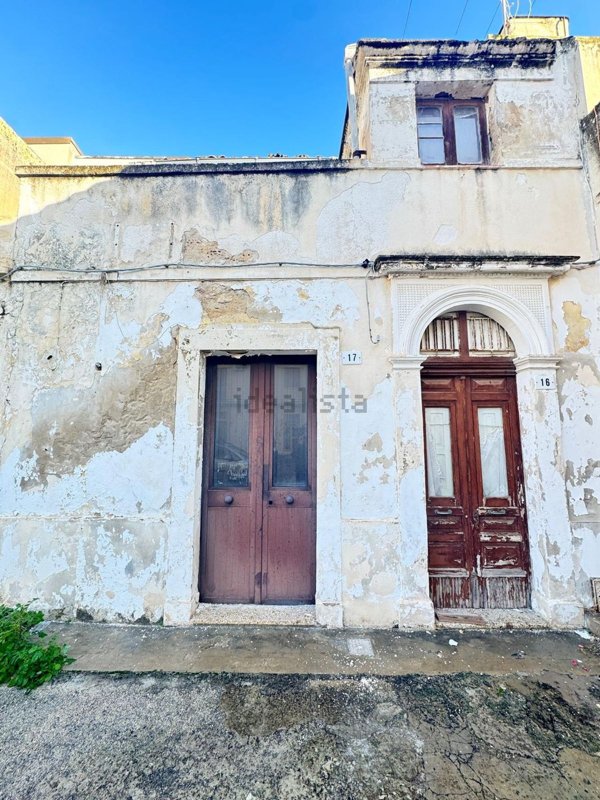casa indipendente in vendita ad Avola