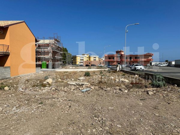 terreno edificabile in vendita ad Avola