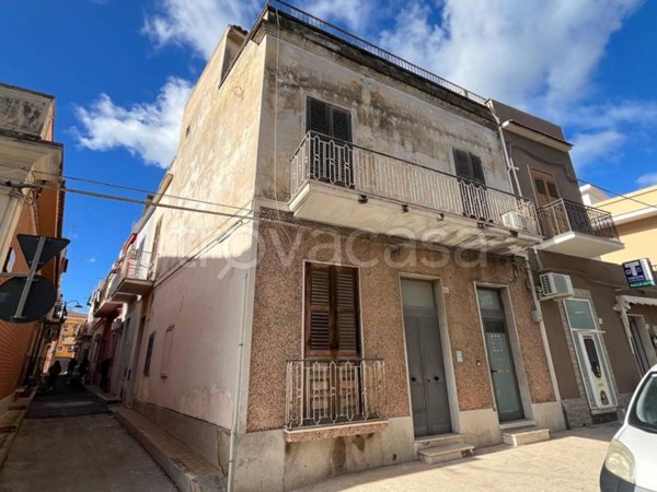 casa indipendente in vendita ad Avola