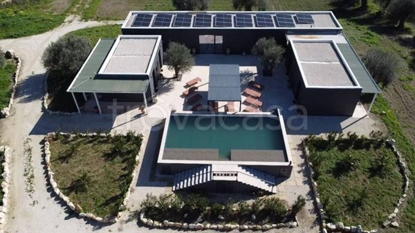 casa indipendente in vendita ad Avola