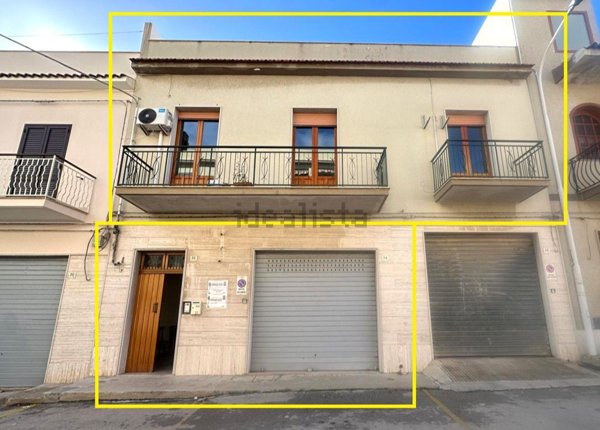 casa indipendente in vendita ad Avola