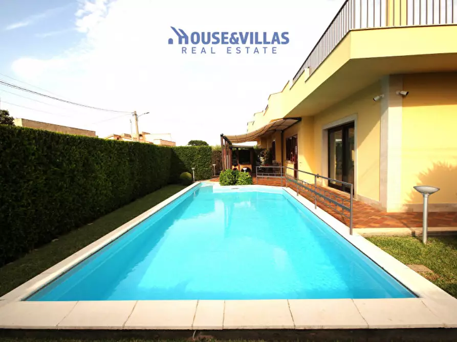 casa indipendente in vendita ad Avola in zona Chiusa di Carlo