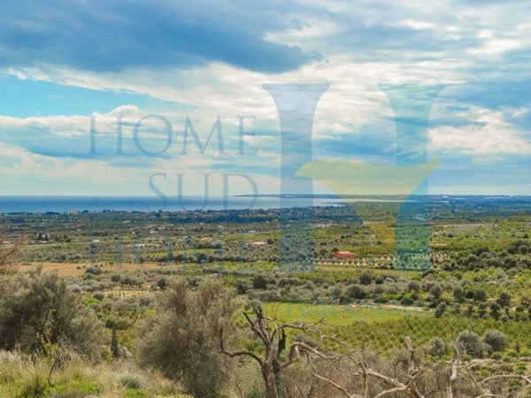 casa indipendente in vendita ad Avola