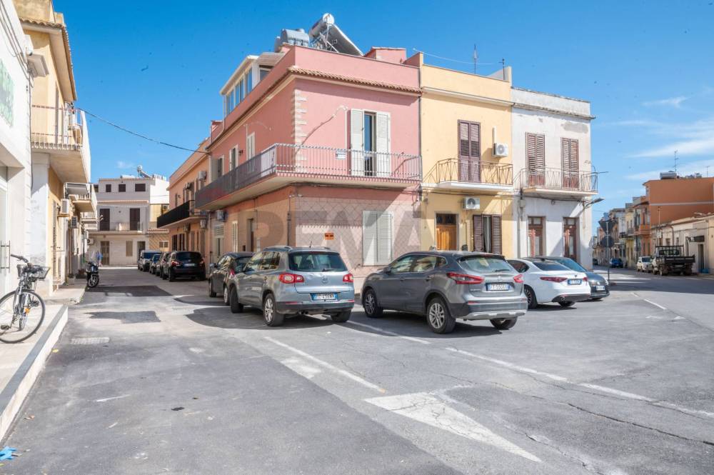 casa indipendente in vendita ad Avola