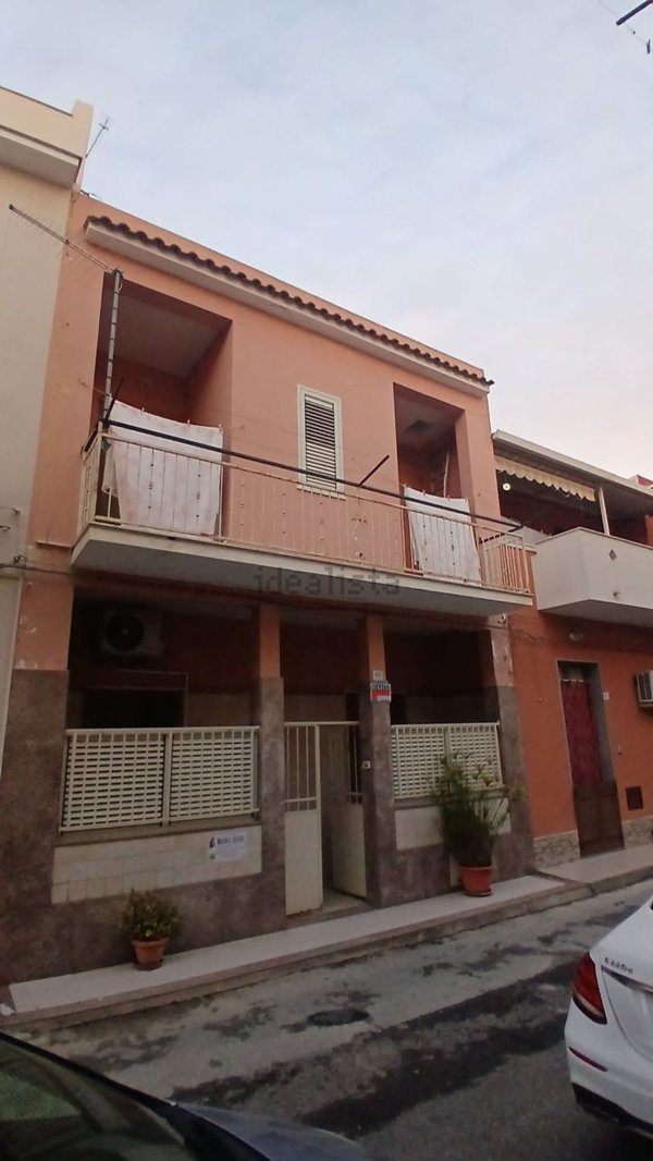 casa indipendente in vendita ad Avola