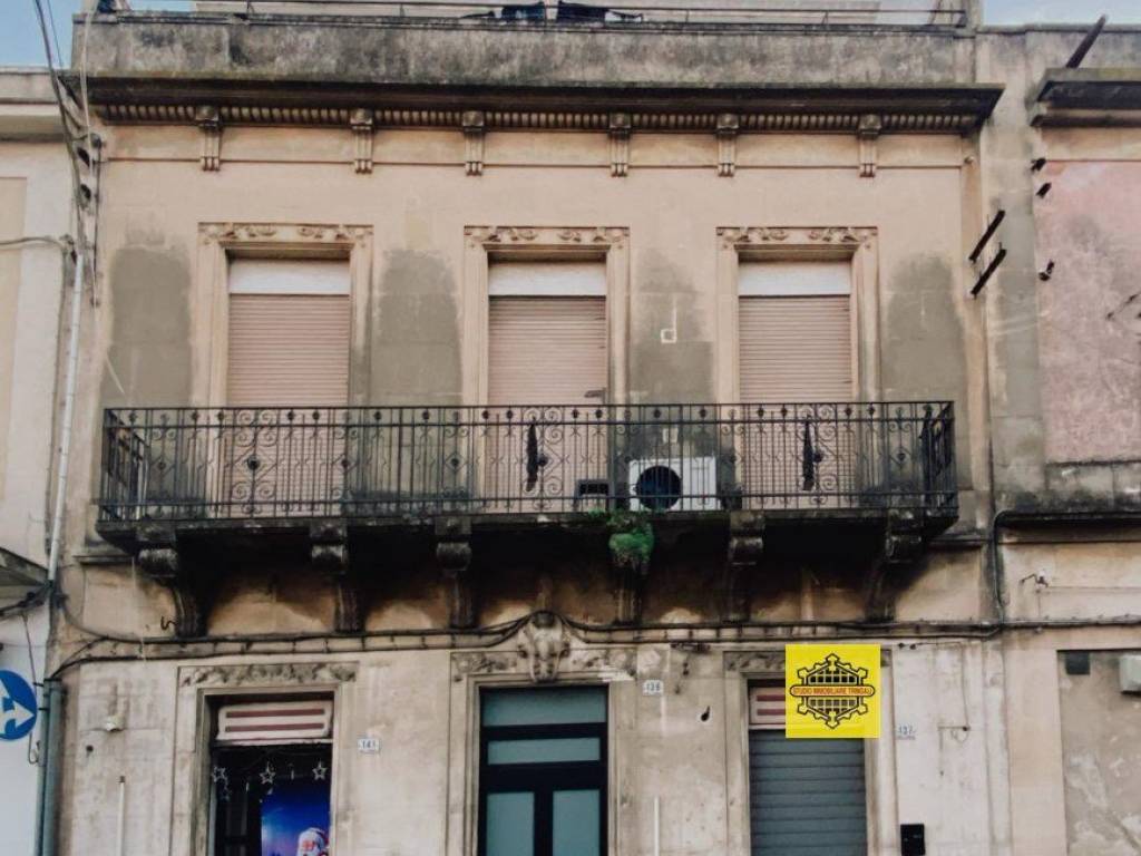 casa indipendente in vendita ad Avola