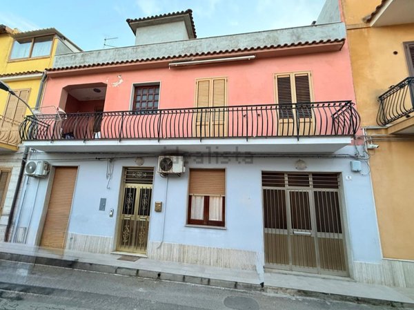 casa indipendente in vendita ad Avola