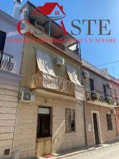 casa indipendente in vendita ad Avola