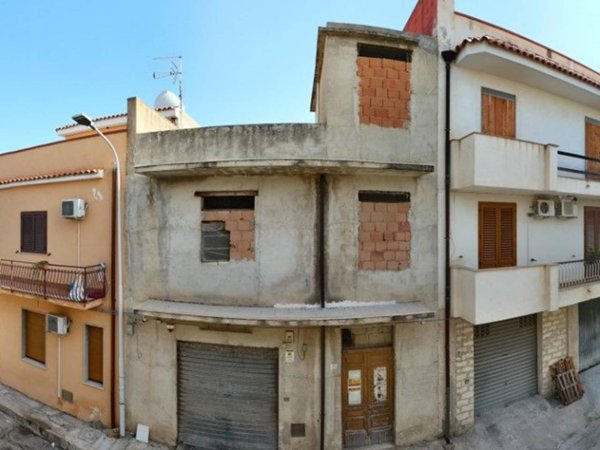 casa indipendente in vendita ad Avola