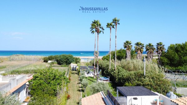 casa indipendente in vendita ad Avola in zona Piccio