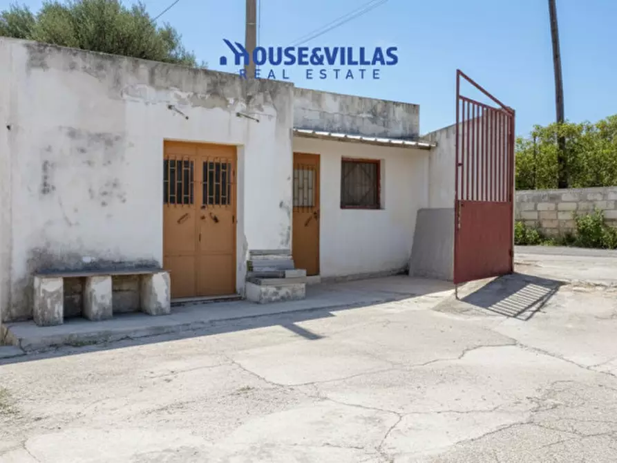 casa indipendente in vendita ad Avola in zona Piccio