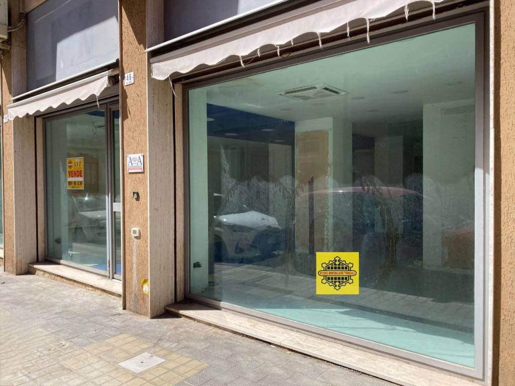 negozio in vendita ad Avola