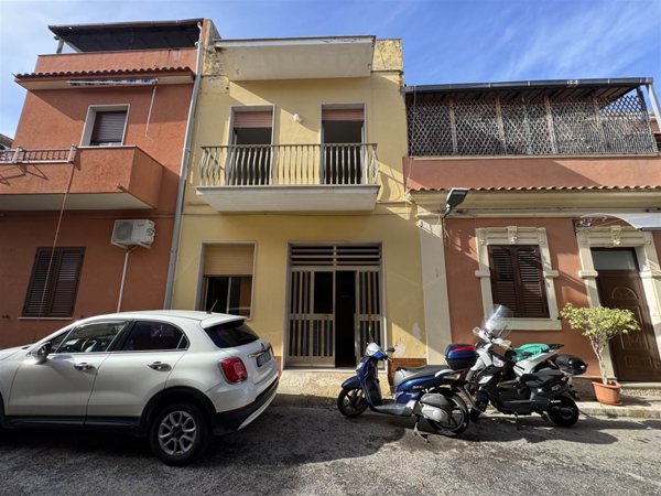 casa indipendente in vendita ad Avola