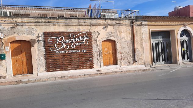 locale commerciale in vendita ad Avola