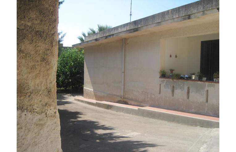 casa indipendente in vendita ad Avola