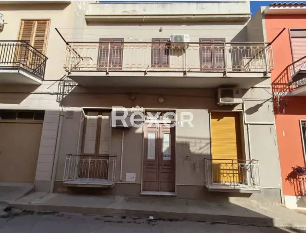 casa indipendente in vendita ad Avola