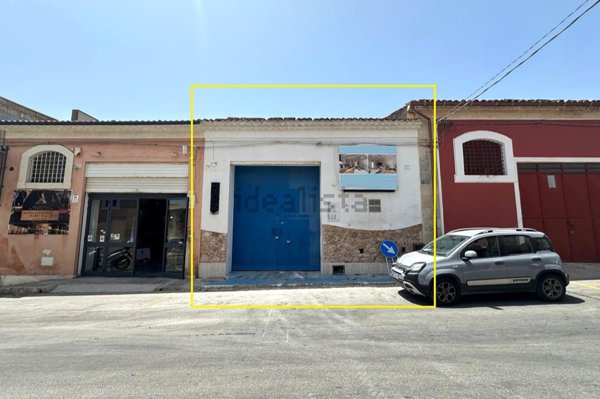 locale commerciale in vendita ad Avola