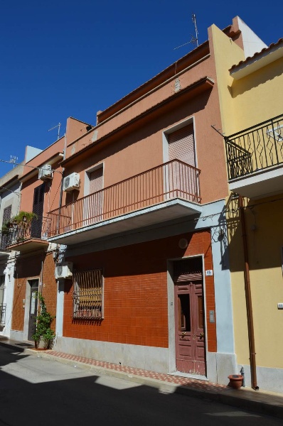 casa indipendente in vendita ad Avola