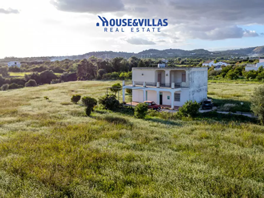 casa indipendente in vendita ad Avola