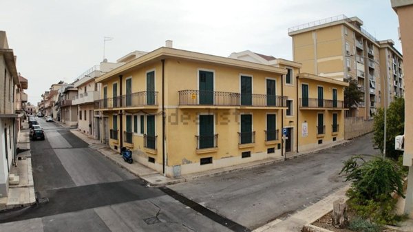 appartamento in vendita ad Avola