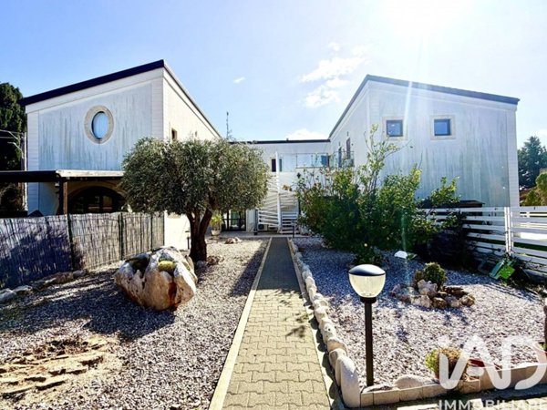 casa indipendente in vendita ad Avola in zona Chiusa di Carlo