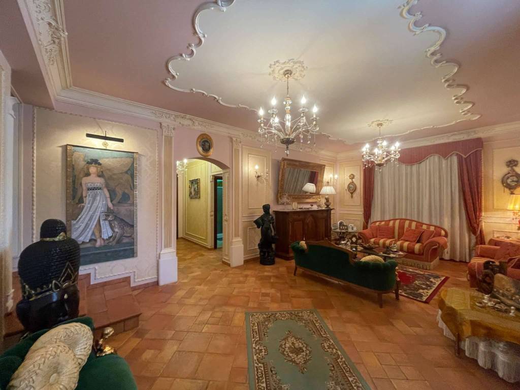 casa indipendente in vendita ad Avola in zona Falaride