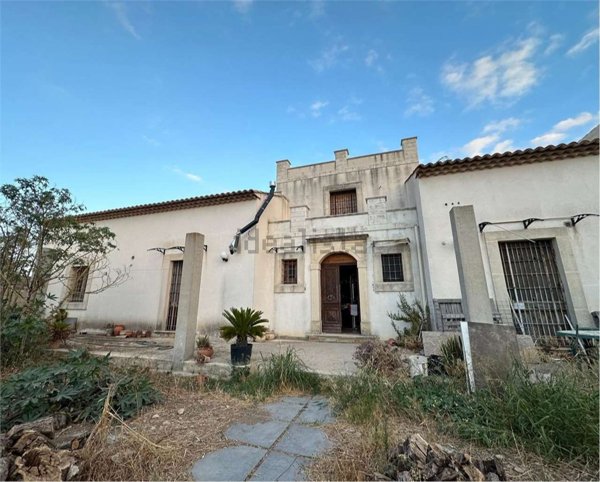 casa indipendente in vendita ad Avola