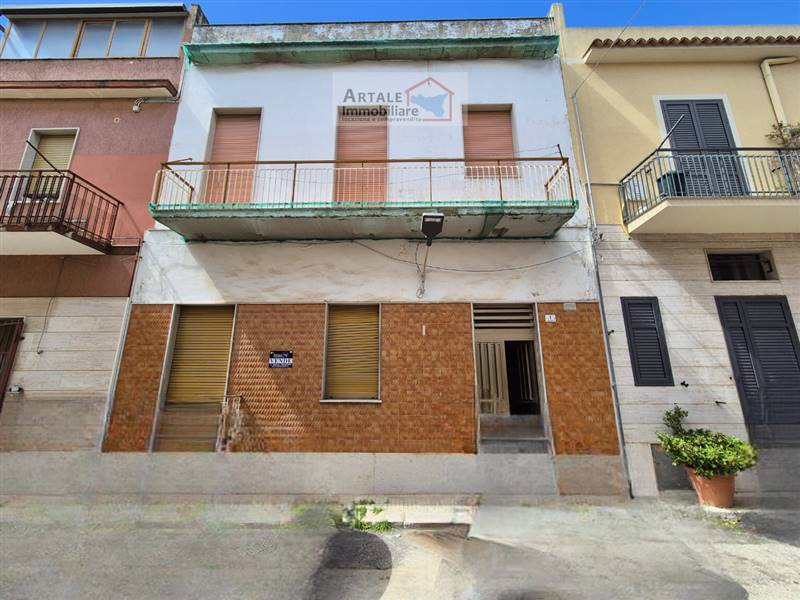 casa indipendente in vendita ad Avola