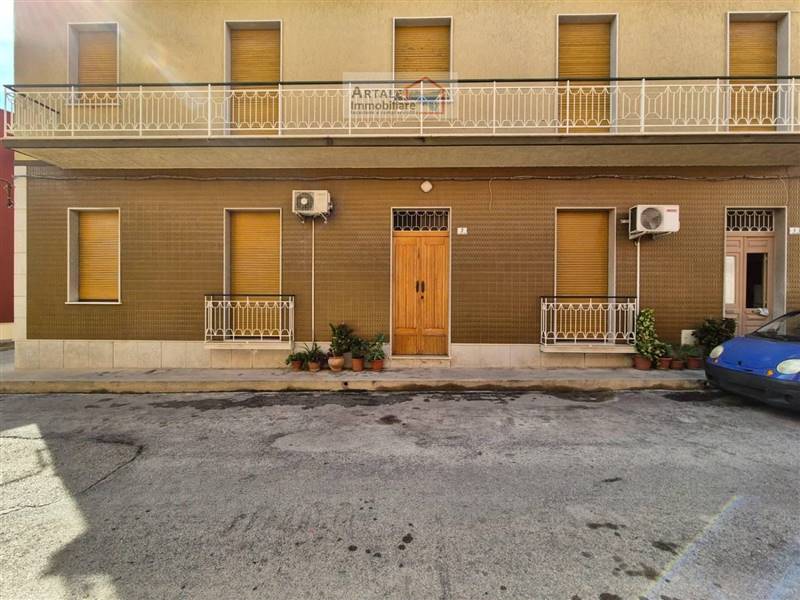 casa indipendente in vendita ad Avola