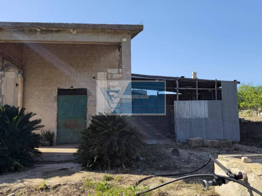 casa indipendente in vendita ad Avola