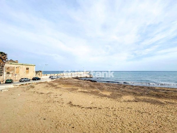 casa indipendente in vendita ad Avola