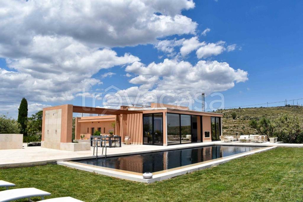 casa indipendente in vendita ad Avola