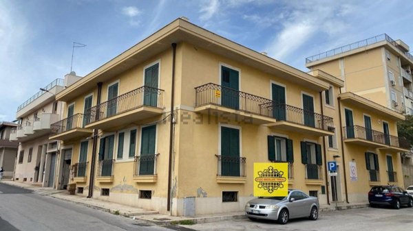 appartamento in vendita ad Avola