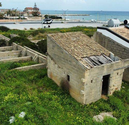 casa indipendente in vendita ad Avola