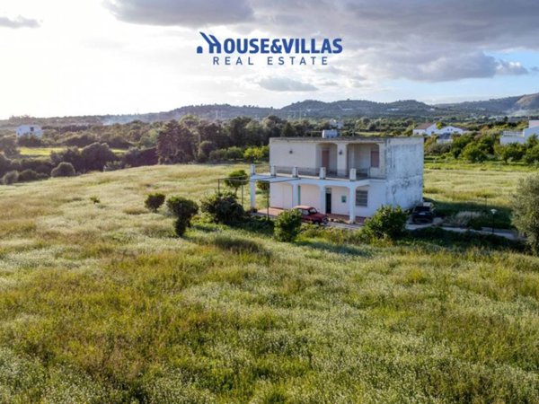 casa indipendente in vendita ad Avola